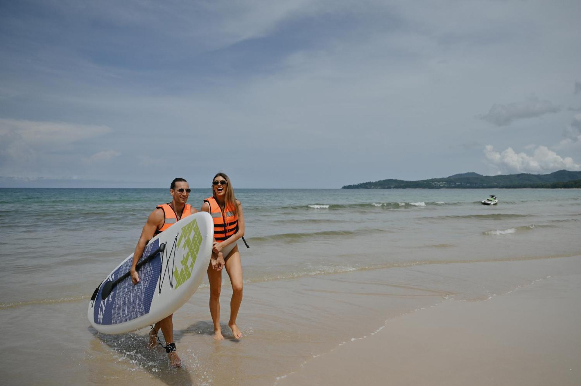 Arinara Beach Resort Phuket - Sha Extra Plus Bang Tao Plajı Dış mekan fotoğraf